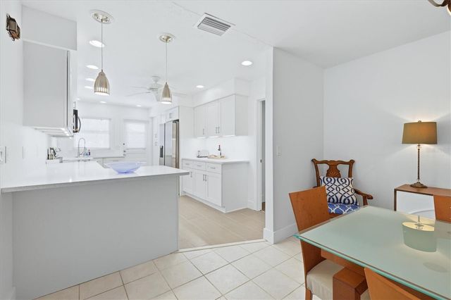 616 LYONS LANE, Longboat Key, FL 34228