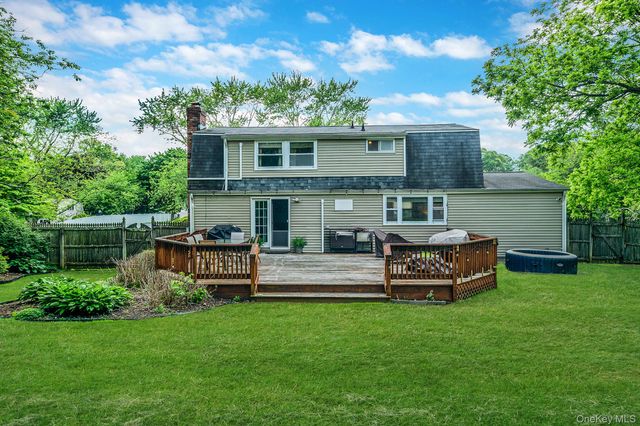 43 College Drive, Stony Brook, NY 11790
