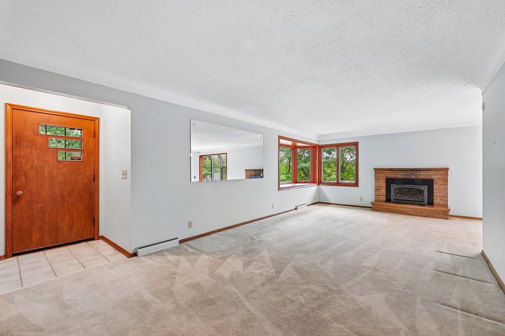 612 Russell Avenue S, Minneapolis, MN 55405 — photo 4