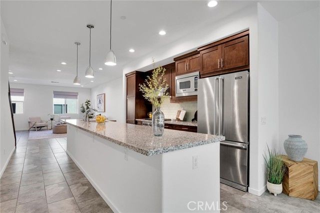 1512 W Artesia Square F, Gardena, CA 90248