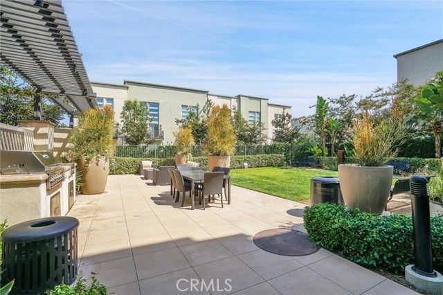 1512 W Artesia Square F, Gardena, CA 90248