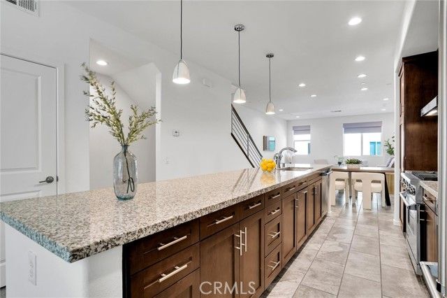 1512 W Artesia Square F, Gardena, CA 90248