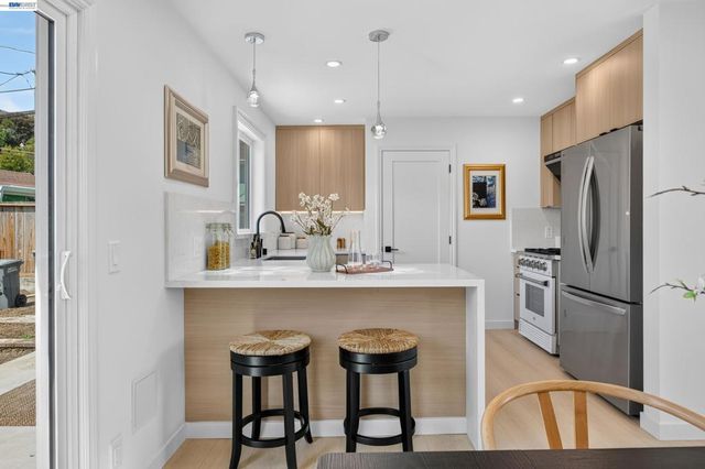 129 Drake Ave, South San Francisco, CA 94080