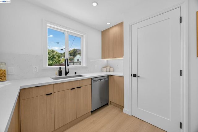 129 Drake Ave, South San Francisco, CA 94080