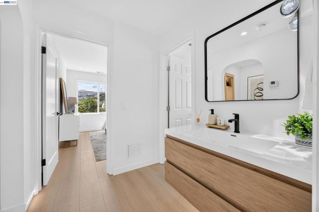 129 Drake Ave, South San Francisco, CA 94080