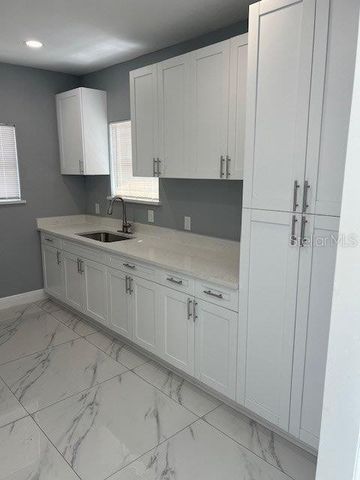 2209 E 19TH AVENUE, Tampa, FL 33605