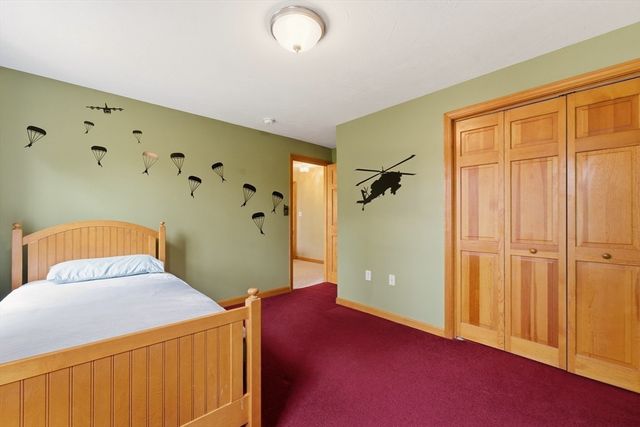 30 Millstone Ln, Middleboro, MA 02346