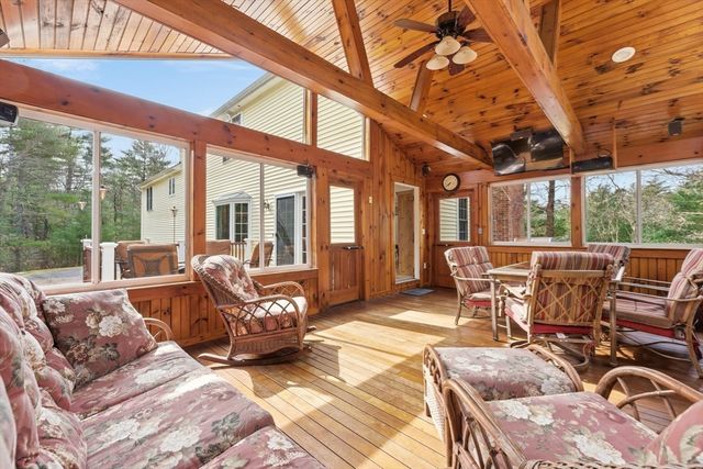 30 Millstone Ln, Middleboro, MA 02346