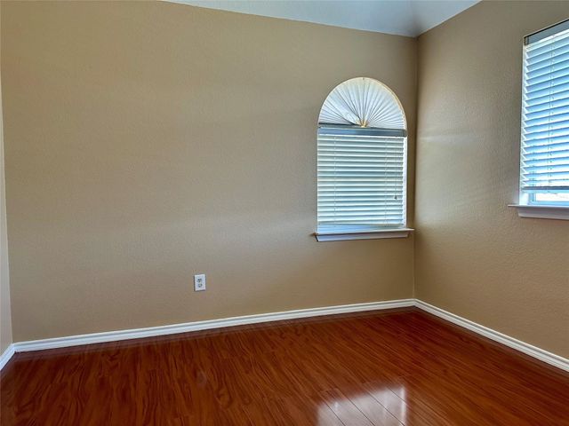 1452 Saint Gallen Lane, Lewisville, TX 75067