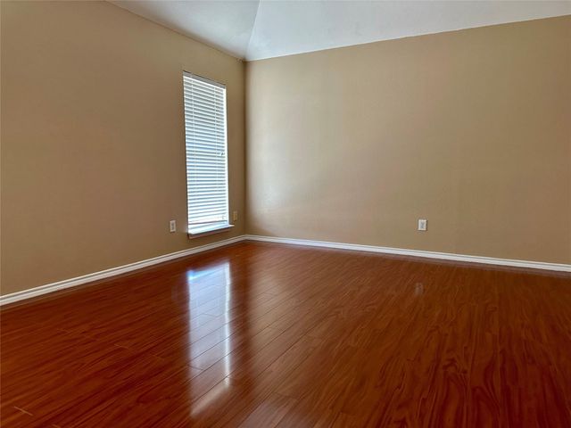1452 Saint Gallen Lane, Lewisville, TX 75067
