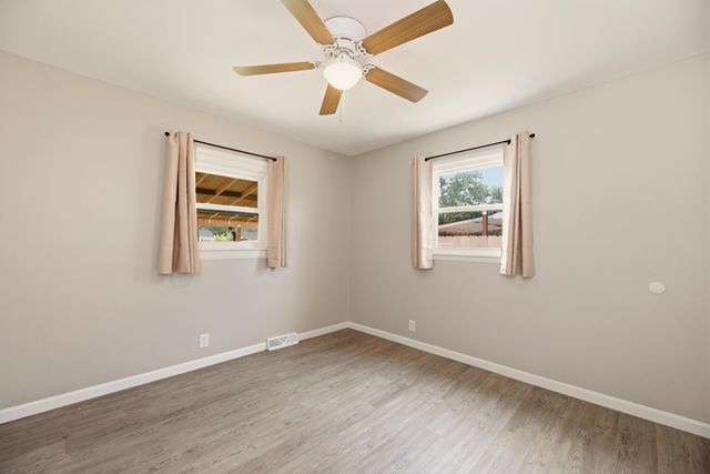 2450 S St Clair Ave, Wichita, KS 67217