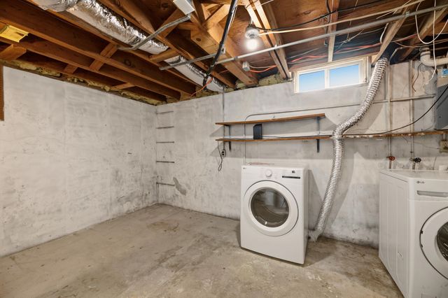 2450 S St Clair Ave, Wichita, KS 67217