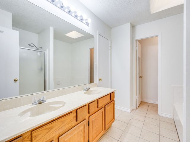 4657 Misty Ridge Drive, Fort Worth, TX 76137