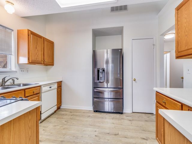 4657 Misty Ridge Drive, Fort Worth, TX 76137