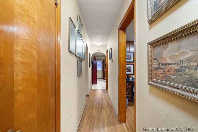 2579 Charlestown Road, New Albany, IN 47150