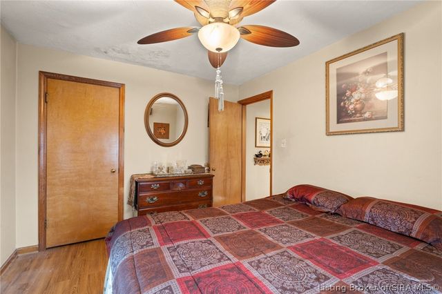 2579 Charlestown Road, New Albany, IN 47150