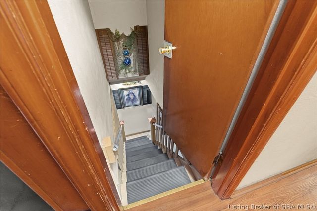 2579 Charlestown Road, New Albany, IN 47150