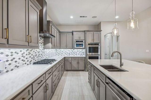 636 Spurlock Street, Frisco, TX 75036