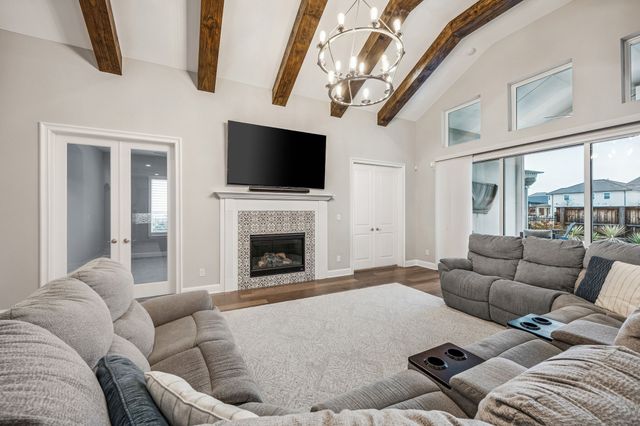 636 Spurlock Street, Frisco, TX 75036