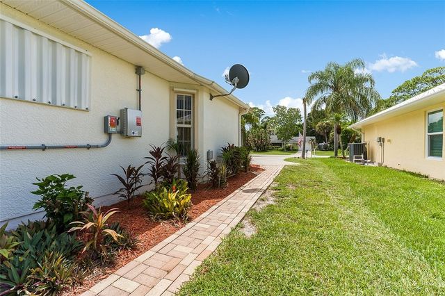 173 Easy Street, Sebastian, FL 32958