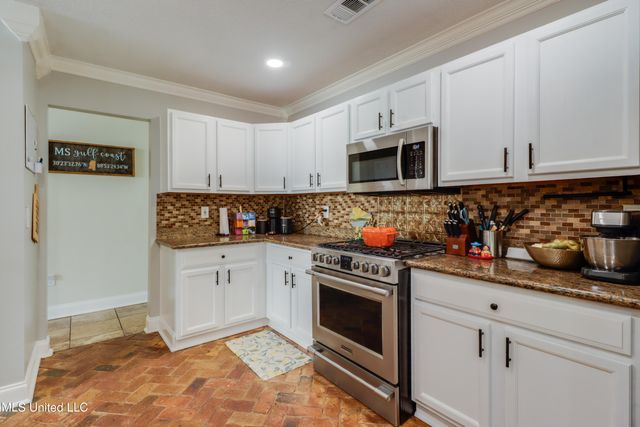 11201 Cypress Bayou Drive, Gulfport, MS 39503