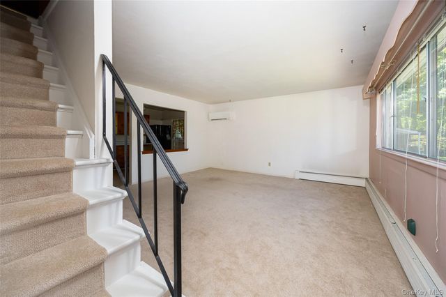 22 Howland Avenue, Beacon, NY 12508