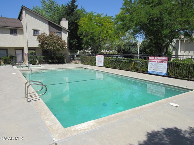1306 W Avenue J4 Avenue 4, Lancaster, CA 93534