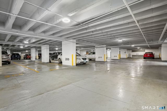 143 Hoyt Street 1K, Stamford, CT 06905