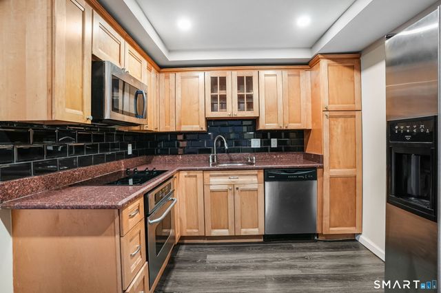 143 Hoyt Street 1K, Stamford, CT 06905