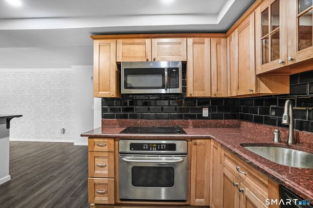 143 Hoyt Street 1K, Stamford, CT 06905