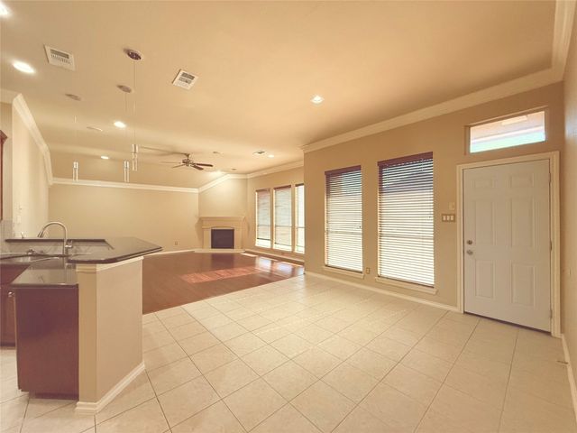 2712 Flint Rock Drive, Fort Worth, TX 76131