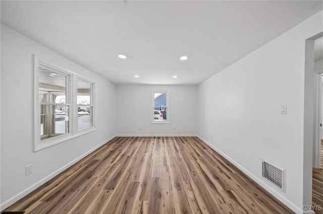 131 Hazelhurst Avenue, Clay, NY 13212