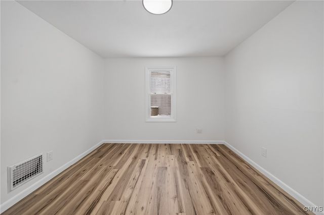 131 Hazelhurst Avenue, Clay, NY 13212