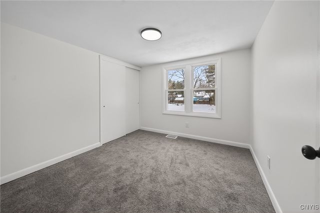 131 Hazelhurst Avenue, Clay, NY 13212