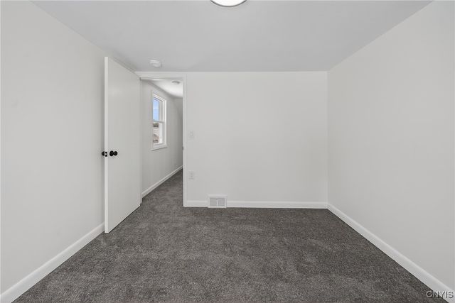 131 Hazelhurst Avenue, Clay, NY 13212