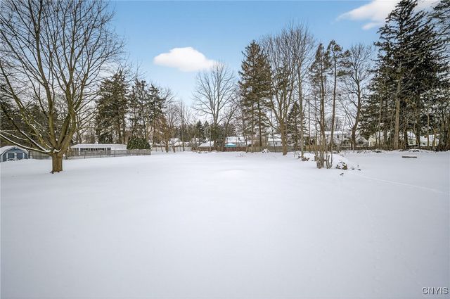 131 Hazelhurst Avenue, Clay, NY 13212