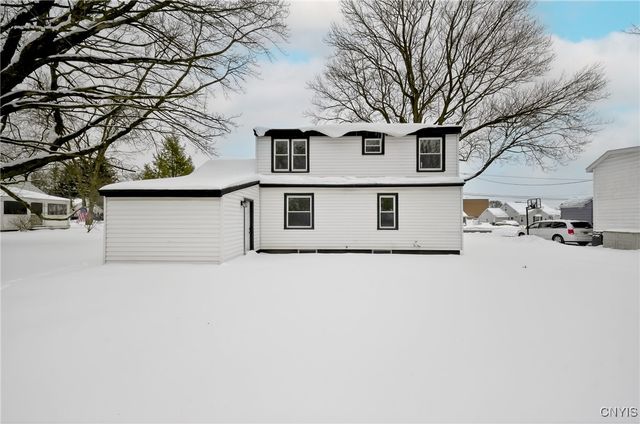 131 Hazelhurst Avenue, Clay, NY 13212