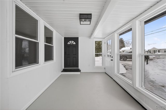 131 Hazelhurst Avenue, Clay, NY 13212