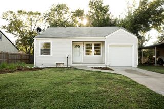 1921 S Vine St, Wichita, KS 67213