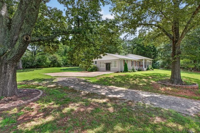 2018 Knighton Chapel Road, Laurens, SC 29644