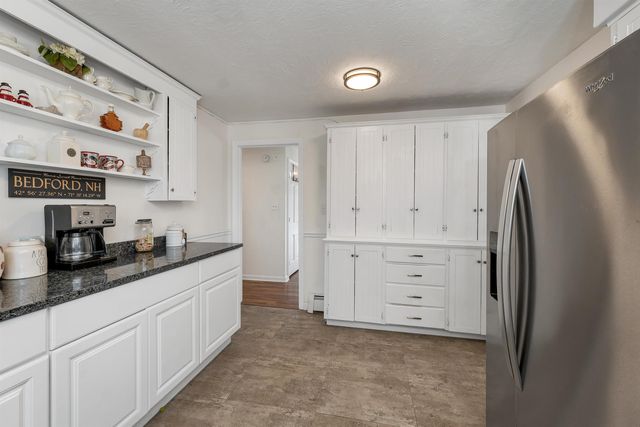 53 Seton Drive, Bedford, NH 03110