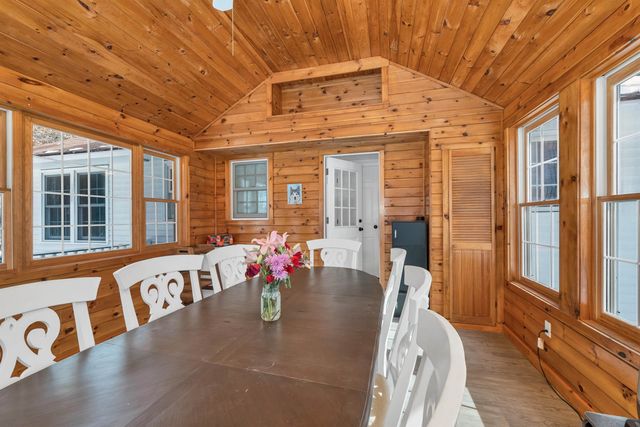 53 Seton Drive, Bedford, NH 03110