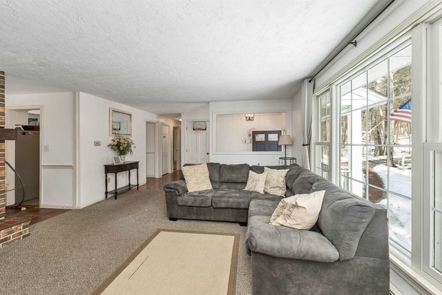 53 Seton Drive, Bedford, NH 03110