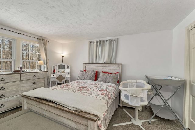 53 Seton Drive, Bedford, NH 03110