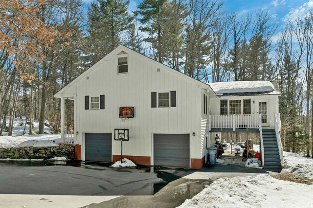 53 Seton Drive, Bedford, NH 03110