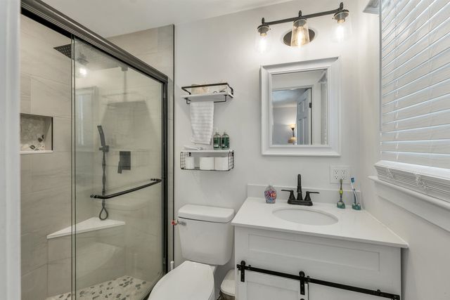 53 Seton Drive, Bedford, NH 03110