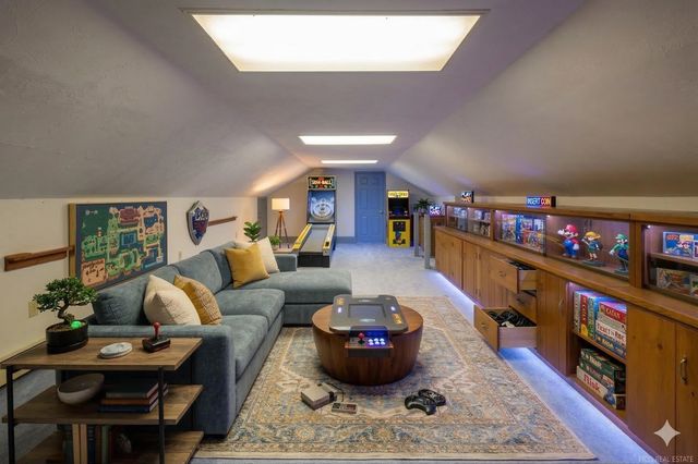 53 Seton Drive, Bedford, NH 03110