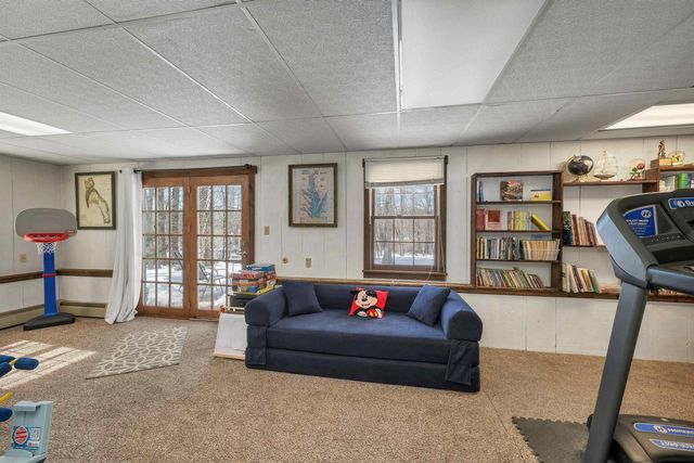 53 Seton Drive, Bedford, NH 03110