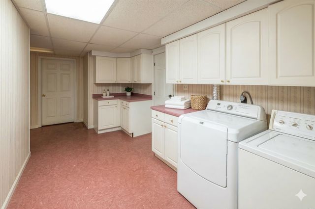 53 Seton Drive, Bedford, NH 03110