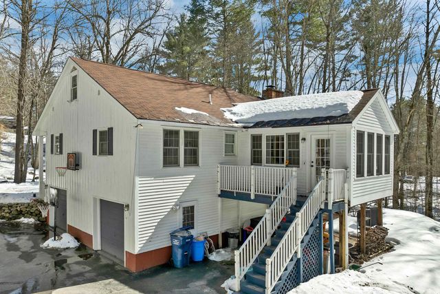 53 Seton Drive, Bedford, NH 03110